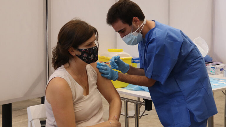 Més de 59.500 terceres dosis contra la covid-19 en les darreres 24 hores
