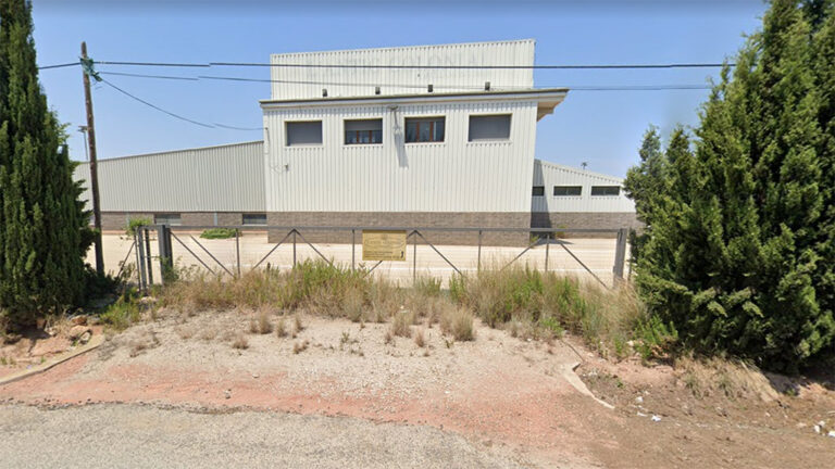 Urbanisme aprova el desenvolupament de sòl industrial al voltant de la nau en desús de l’Antic Colonial de l’Aldea