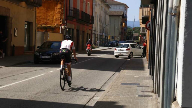 Trànsit llança una campanya per mostrar la fragilitat dels ciclistes i reduir-ne la sinistralitat
