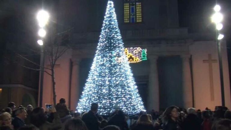 L’Ajuntament de la Ràpita redueix l’horari de l’enllumenat nadalenc