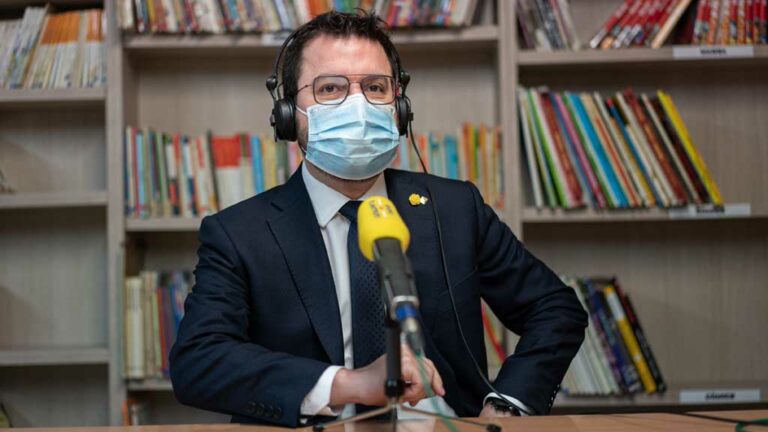 Aragonès preveu un gener “complicat” però confirma que les escoles obriran després de Reis