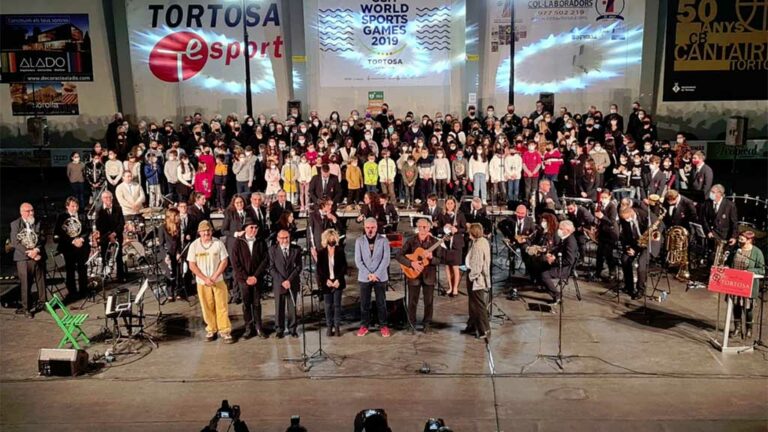 Més de 250 persones participen en la cantada coral ‘Cantem Tortosa’, en el marc de la Capital Cultural