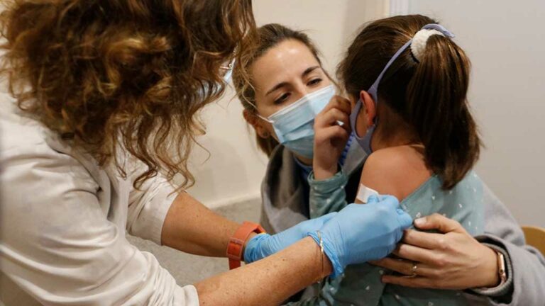 El 40% d’infants de 5 a 11 anys, amb la primera dosi contra la covid-19