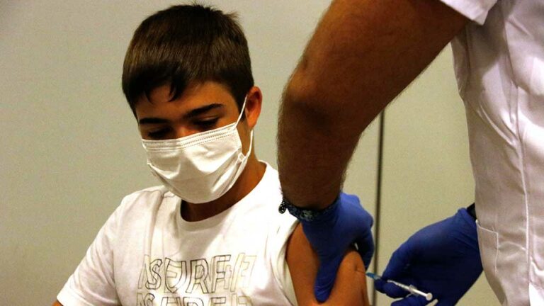 El 40,6% d’infants de 5 a 11 anys, amb la primera dosi contra la covid-19