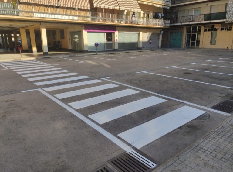L’Ajuntament de Tortosa ha renovat la senyalització viària en 270 passos de vianants