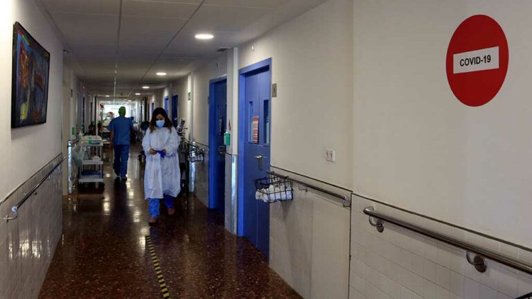 18.712 dosis de la vacuna contra la covid-19 en les darreres 24 hores