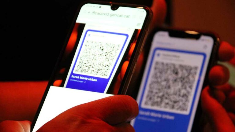 Brussel·les proposa ampliar el passaport covid fins al juny del 2023 i incloure-hi els tests d’antígens