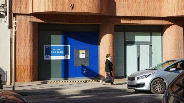 El Govern impulsa una proposició de llei per garantir un caixer automàtic als municipis en risc d’exclusió financera