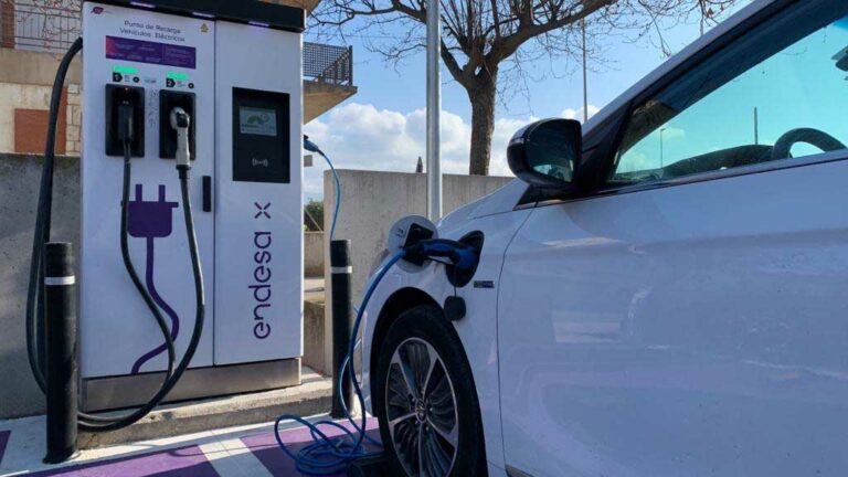 Jesús ja té el primer punt de recàrrega per a vehicles elèctrics