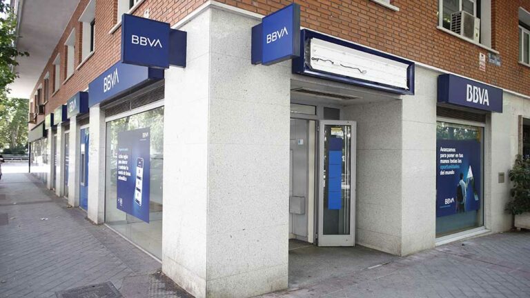 L’Ajuntament de Móra la Nova trenca relacions comercials amb el BBVA en protesta per la reducció de serveis
