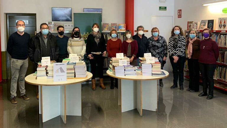 Móra d’Ebre dona llibres a les biblioteques de la Ribera d’Ebre