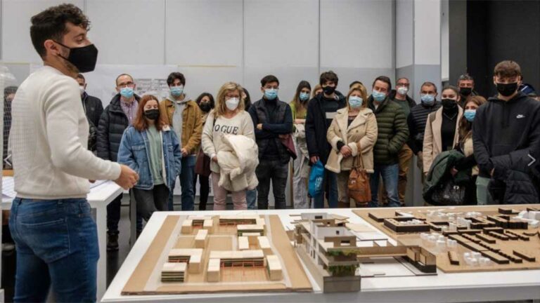 Prop de 900 persones visiten els campus de la URV per conèixer els ensenyaments i les instal·lacions