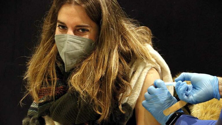 10.000 vacunes contra la covid-19 en les darreres 24 hores