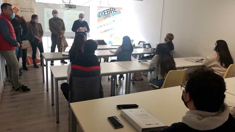 16 joves participen en el programa de Formació Professional i Ocupacional Dual al Baix Ebre