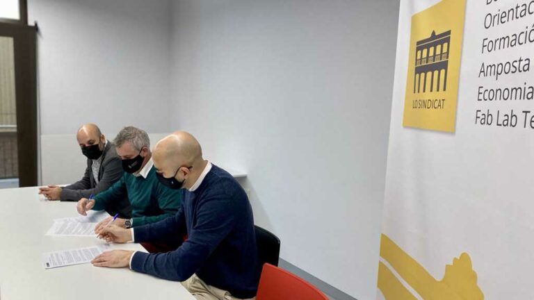 Amposta i Effective Logistics formalitzen el conveni per fer efectiva la contractació de 14 joves menors de 30 anys