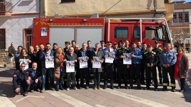 Amposta se suma per 8è any consecutiu a la campanya ’Els bombers i bomberes t’acompanyen a donar sang’