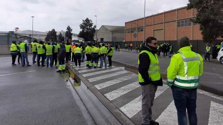 Estat i patronal del transport acorden una bonificació de 20 cèntims per litre de combustible i 450 MEUR d’ajuda directa