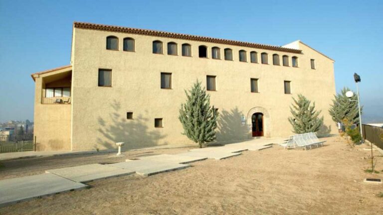 Junts x Móra la Nova demana acollir refugiats ucraïnesos a l’Alberg del Mas de la Coixa
