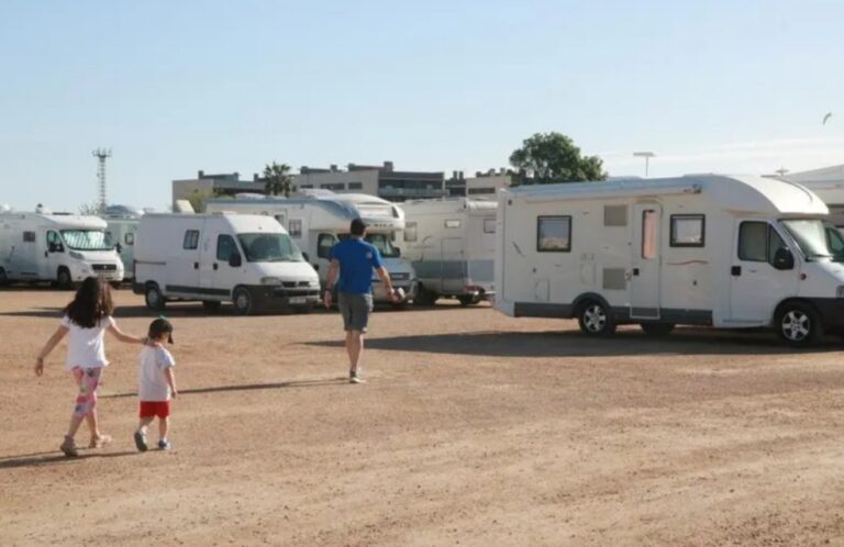 L’ocupació d’autocaravanes al delta de l’Ebre frega el 100% per Setmana Santa