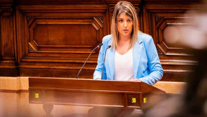 Junts impulsa una línia d’ajuts per adaptar els camps de futbol als equips femenins dels municipis petits