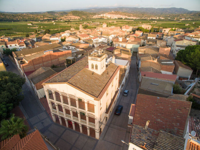 Vista de la població de Vinebre, a la comarca de la Ribera d’Ebre