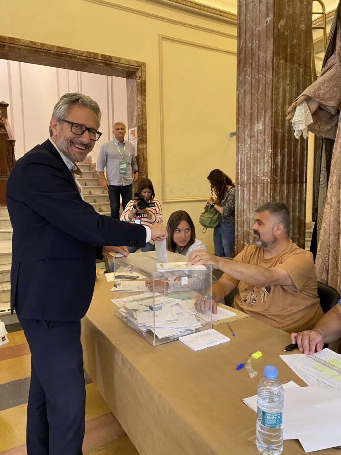 Manel Ferré vota en les eleccions del 2023, quan va ser per primera vegada candidat de Junts per Catalunya. Abans havia sigut alcalde per CiU.