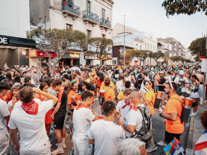 El Carnabars aplega molta participació de les colles; este any se celebra el dijous 13 d’agost a partir 18.30 h.