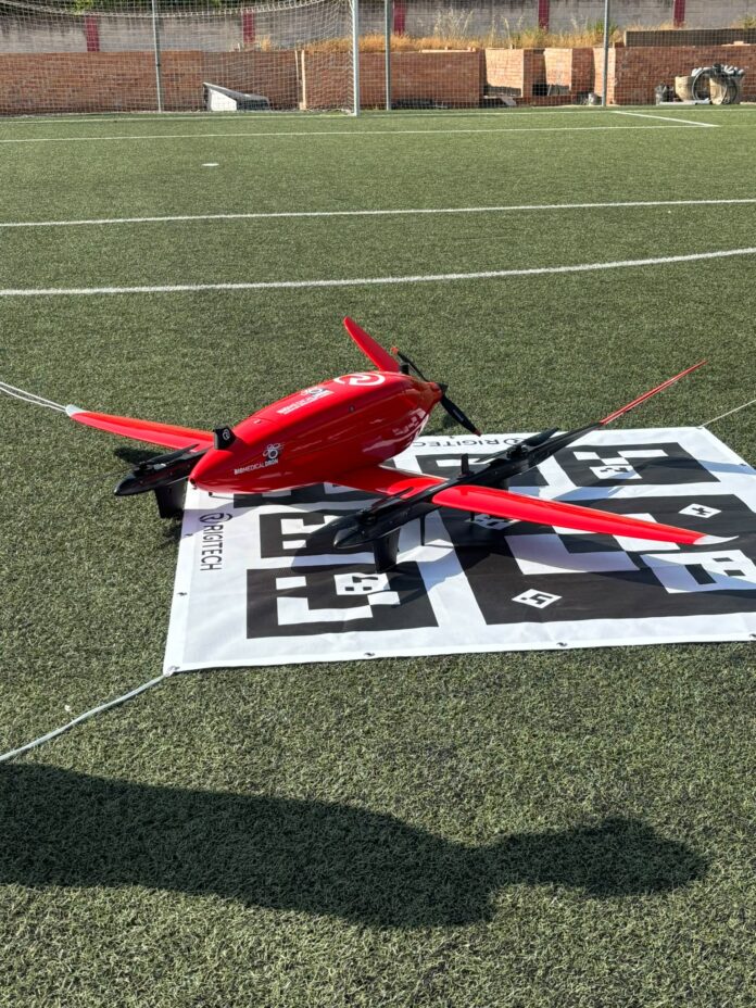 El dron utilitzat a les proves ha sigut un Eiger 3, fabricat per l’empresa suïssa RigiTech