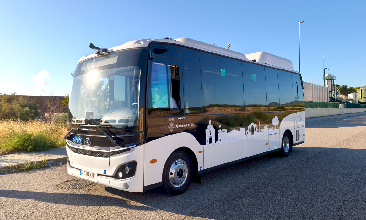 El nou autobús de transport urbà de Flix, 100 % elèctric